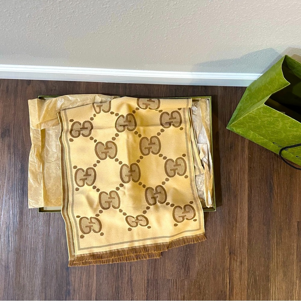 Gucci scarf - GG wool jacquard scarf - Picture 4 of 5